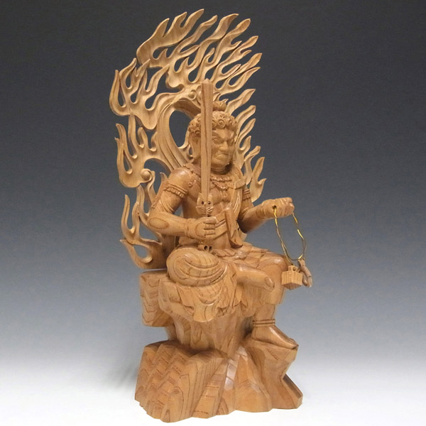 100％本物 井波木彫仏像 不動明王座像 取り込める 仏教工芸品 高32cm 彫刻・オブジェ
